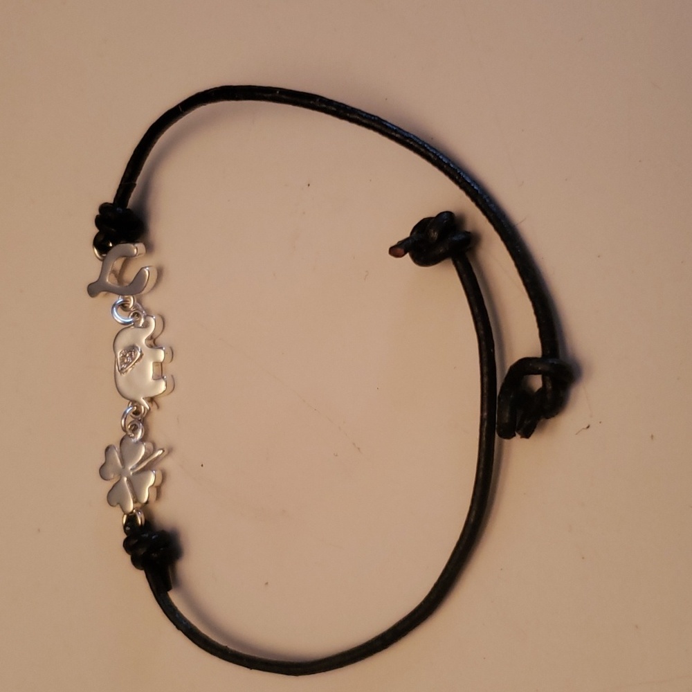 Novelty bracelet